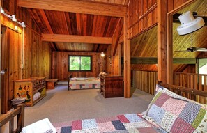 Room - Mountainside Lodge (Killington)