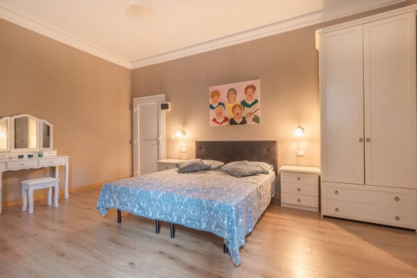 3 bedrooms, iron/ironing board, WiFi
