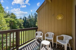 House, Multiple Beds (Colony Club E23) | Property grounds