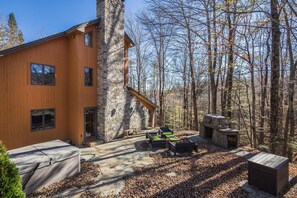 House, Multiple Beds (Lakewood Lodge) | Terrace/patio