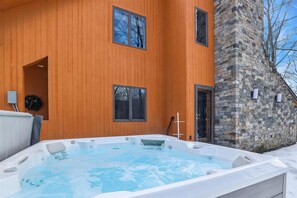 บ้านพัก, หลายเตียง (Lakewood Lodge) | อ่างสปากลางแจ้ง