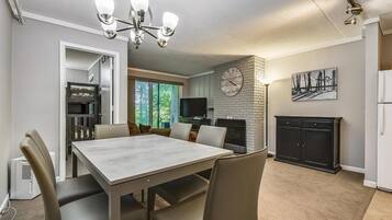 Condo, Multiple Beds (Whiffletree C2) | Dining