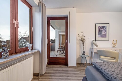 Apartment 'Fewo Hotz Am Golfclub Lindau 1a' mit Bergblick, Balkon und WLAN