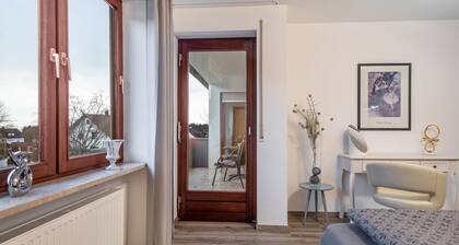 Apartment 'Fewo Hotz Am Golfclub Lindau 1a' with Mountain View, Balcony and Wi-Fi
