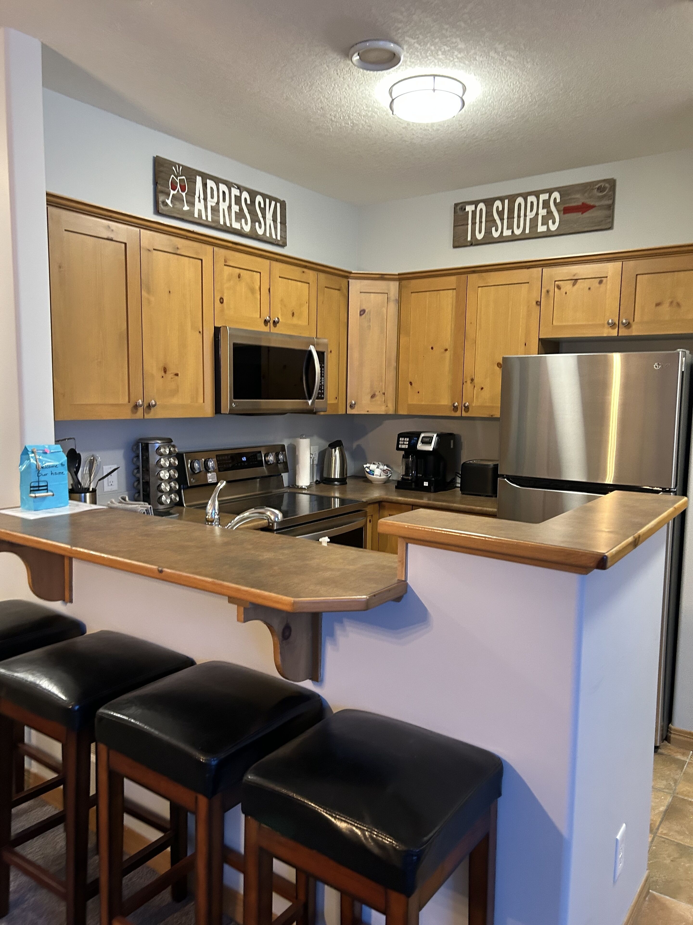 Charming 3 bedroom ski-in townhouse