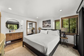 4 makuuhuonetta, silitysrauta/-lauta, vauvan matkasänky, ilmainen Wi-Fi