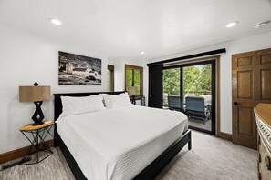 4 makuuhuonetta, silitysrauta/-lauta, vauvan matkasänky, ilmainen Wi-Fi