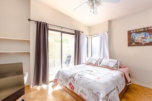 บ้านพัก (Spacious, modern, exquisite 4-bed hom) | 4 ห้องนอน, โต๊ะทำงาน, Wi-Fi ฟรี