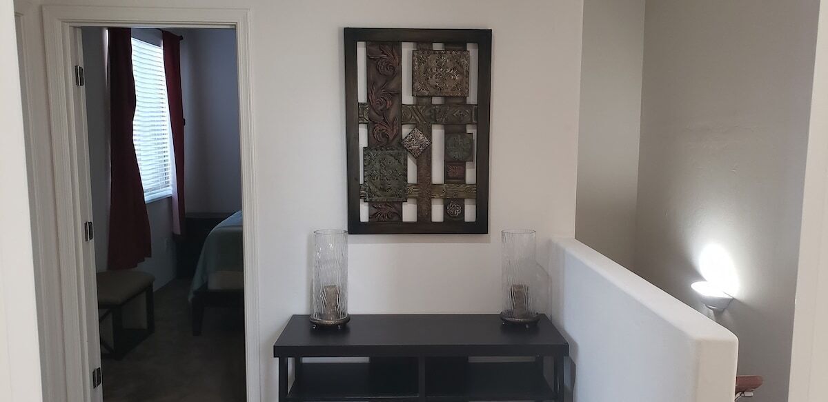 House (Spacious, homey 4-bedroom in Tucson) | 4 bedrooms, desk, free WiFi