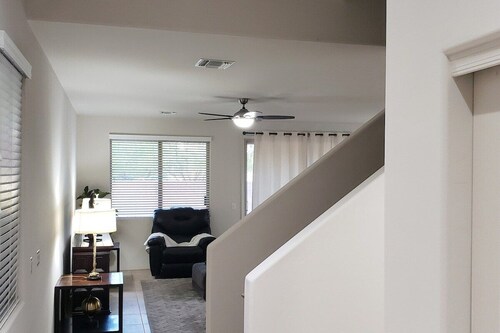 Spacious, Homey 4-bedroom in Tucson