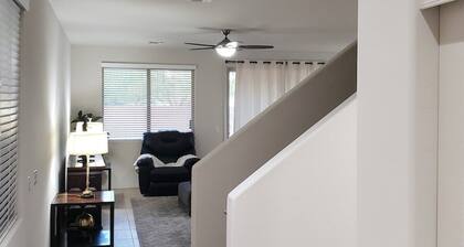 Spacious, Homey 4-bedroom in Tucson