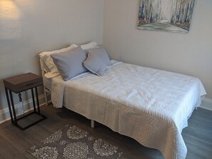 Appartement (Cozy, homey 1br near Buffalo Medical ) | 1 chambre, bureau, Wi-Fi gratuit