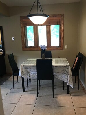 Apartment (Updated and cozy 2-Bedroom in Rochest) | Private kitchen | Fridge, microwave, coffee/tea maker, cookware/dishes/utensils - Updated and Cozy 2-bedroom in Rochester (Rochester)