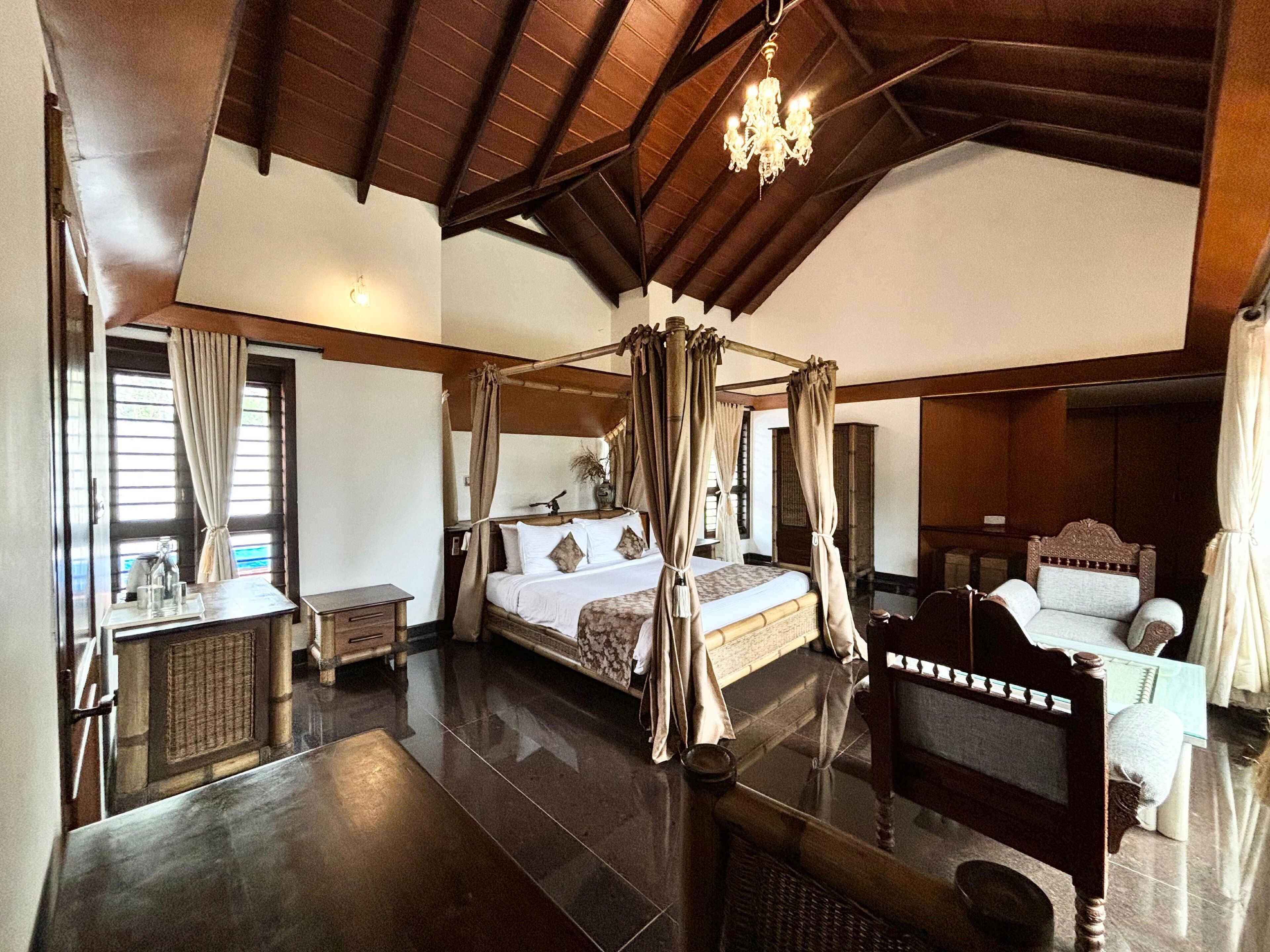 Exclusive Studio Suite, 1 King Bed, Garden View | Egyptian cotton sheets, premium bedding, down comforters, pillowtop beds