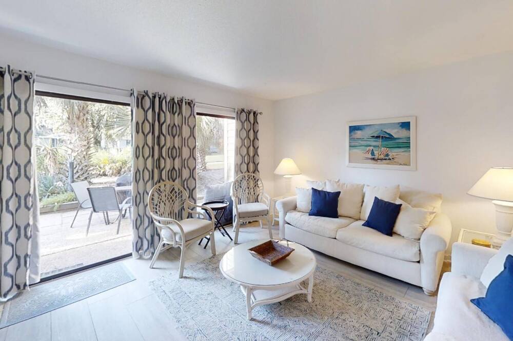 20% off 2023 Year End Bookings made after Nov 2nd