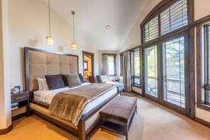 4 chambres, fer et planche à repasser, Wi-Fi gratuit, draps fournis