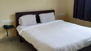 Interior - Walnut Hotel (Lansdowne)