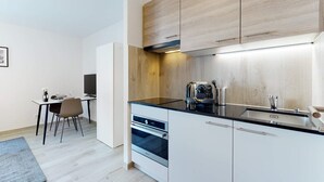 Fridge, cookware/dishes/utensils - Furnished Studio #000 - Swiss Resort Aigle (Aigle)