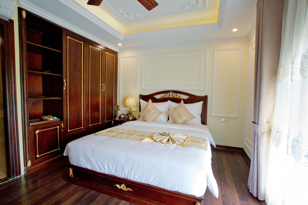 Deluxe Double Room, City View