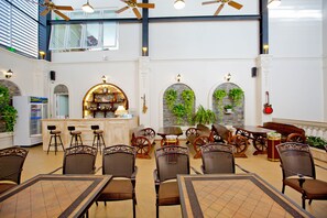 Frühstück, Mittagessen und Abendessen