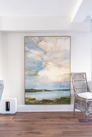 Interior - Elegant Townhouse + Historic Downtown + Private Patio and Parking (Charleston)