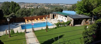 Flat in Galapagar with Spa and Mountain Views