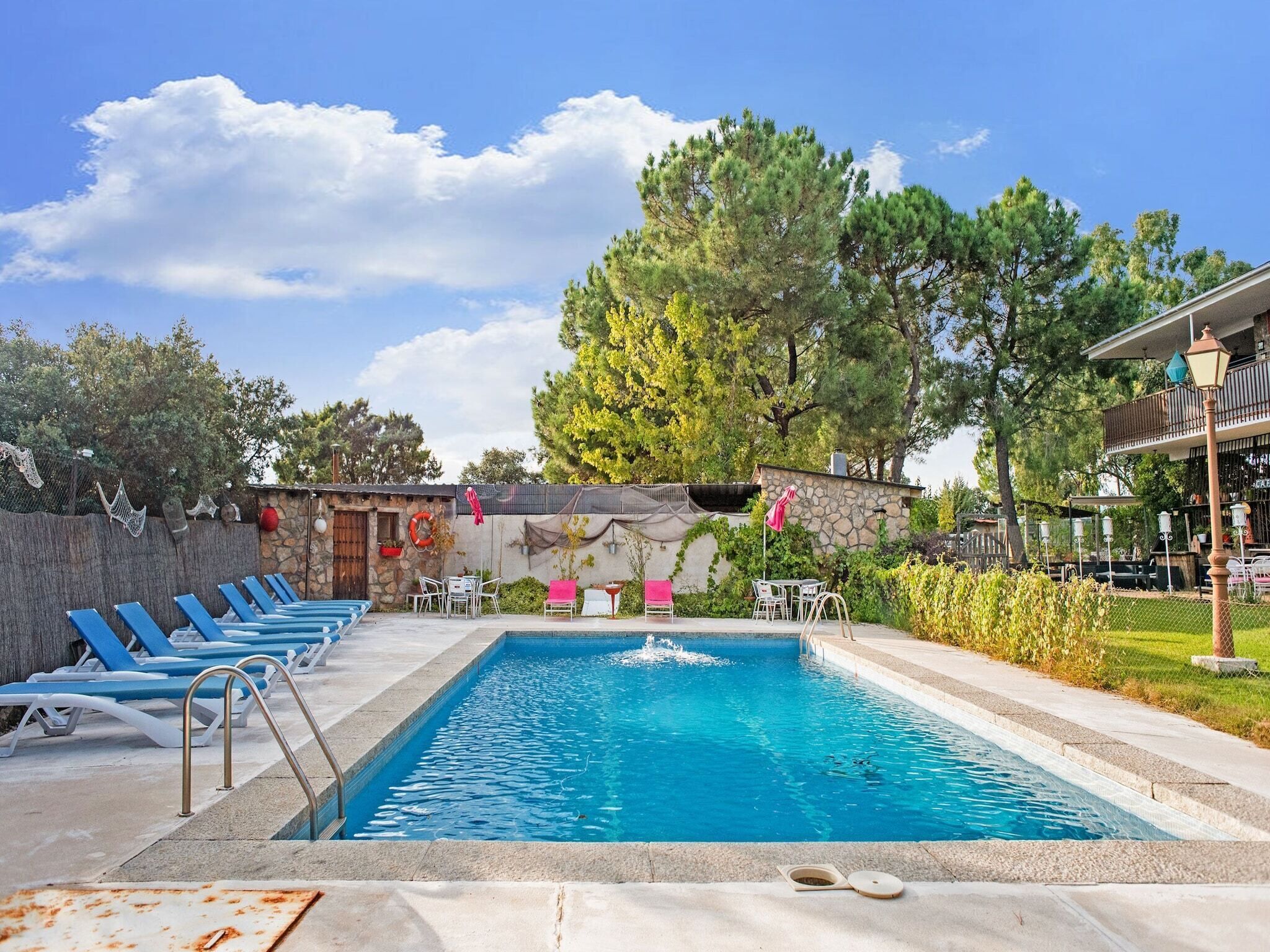 Pool