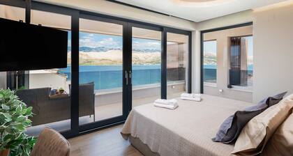 Villa Soulhouse - sea views, luxury, comfort and style by MyWaycation