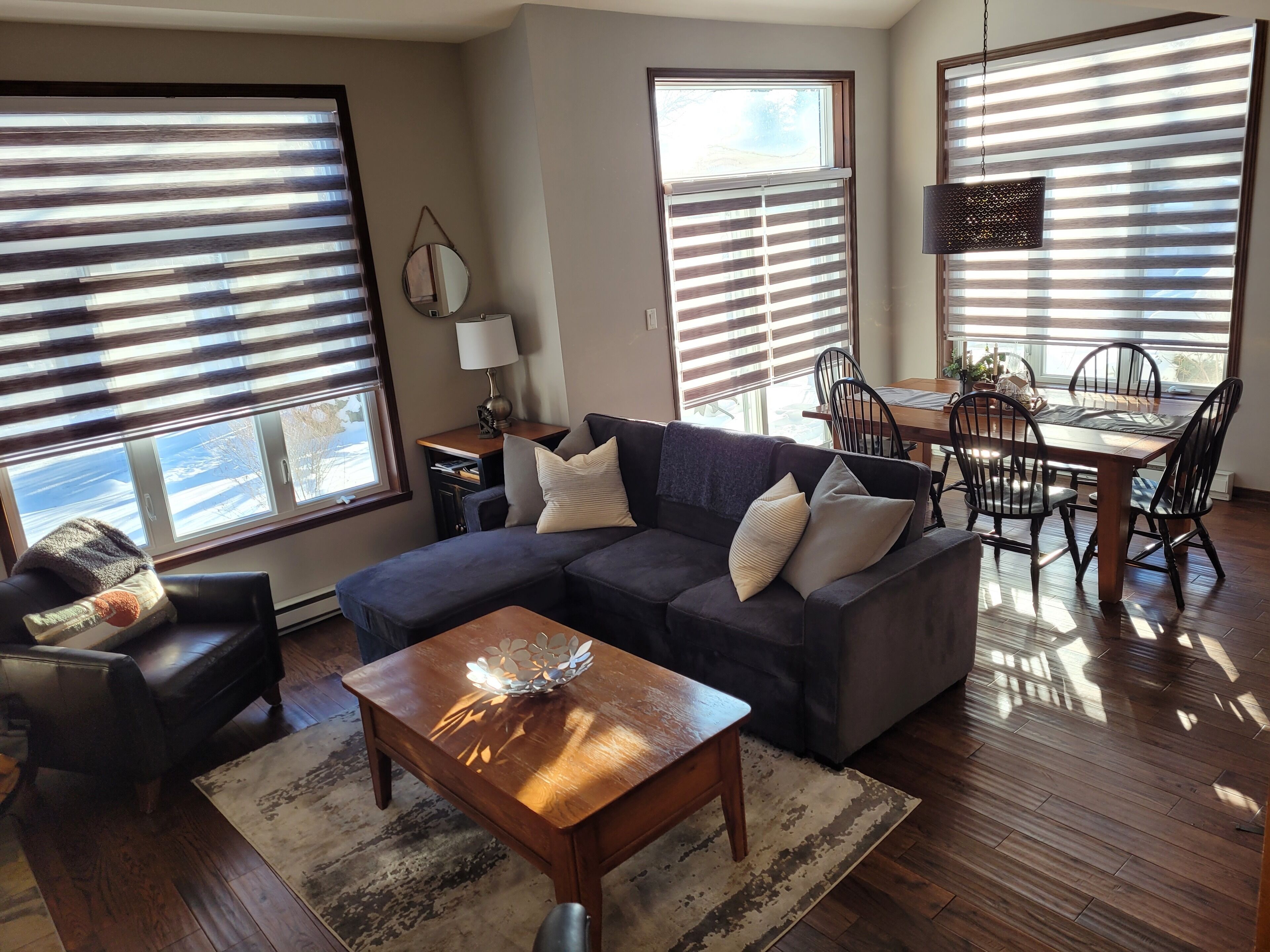  Charming, cozy 3-bdrm, 2-bath home - 8 min drive to ski slopes