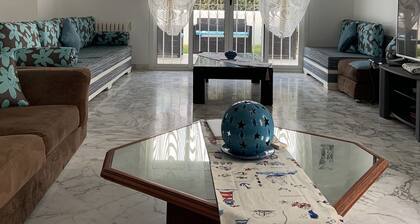 High standing villa on the waterfront