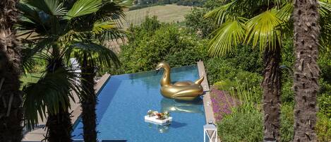 Outdoor pool, a heated pool