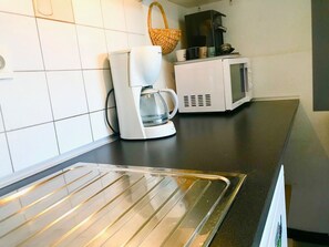 Réfrigérateur, micro-ondes