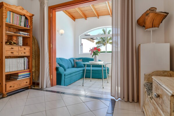 TV, fireplace, DVD player, stereo