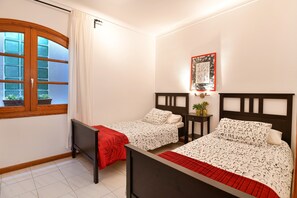 3 habitaciones, tabla de planchar con plancha y wifi gratis