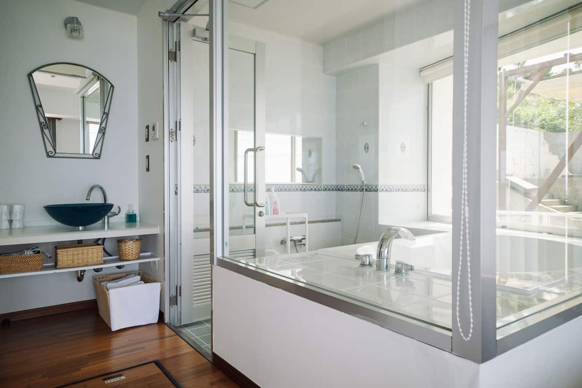 luxury twin room, non smoking (206-bliss) | jetted bathtub