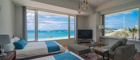 3 bedrooms, individually decorated, blackout curtains, free WiFi