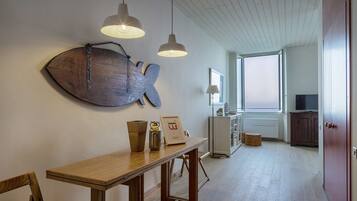 Apartment, 1 Bedroom | Living area