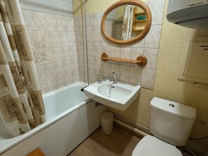 Bathroom - 2-room ski-in with balcony, pets allowed (Les Adrets-Prapoutel)