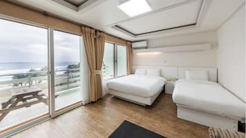 Superior Twin Room, Ocean View | Blackout drapes, free WiFi, bed sheets