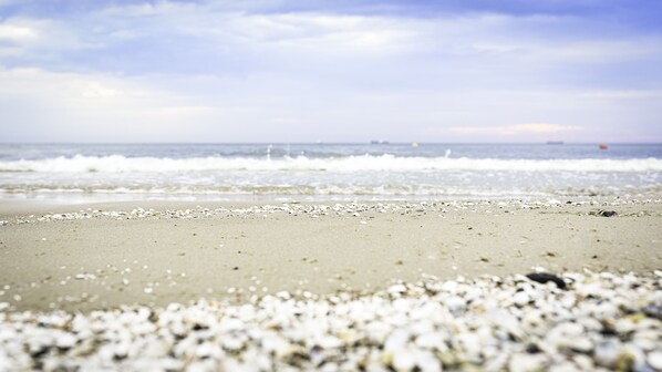 Beach nearby, white sand - Villa Bałtycka (Gdansk)