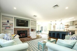 TV, fireplace, Netflix, books