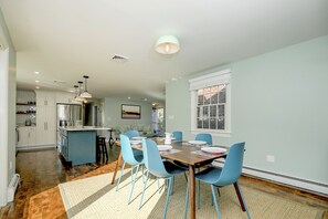 Dining - Newly updated home sleeps 7, AC, free WIFI, half mile to town (Chatham)