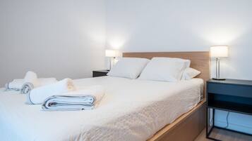 2 bedrooms, WiFi, bed sheets