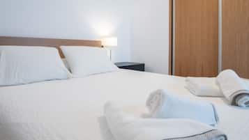 2 bedrooms, WiFi, bed sheets