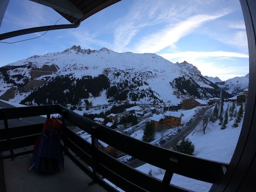 Beautiful duplex for 6 people in the Hameau du Mottaret (1800m)