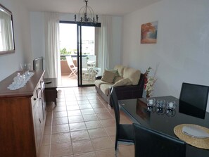 Apartament familiar, 2 dormitoris | Sala d'estar