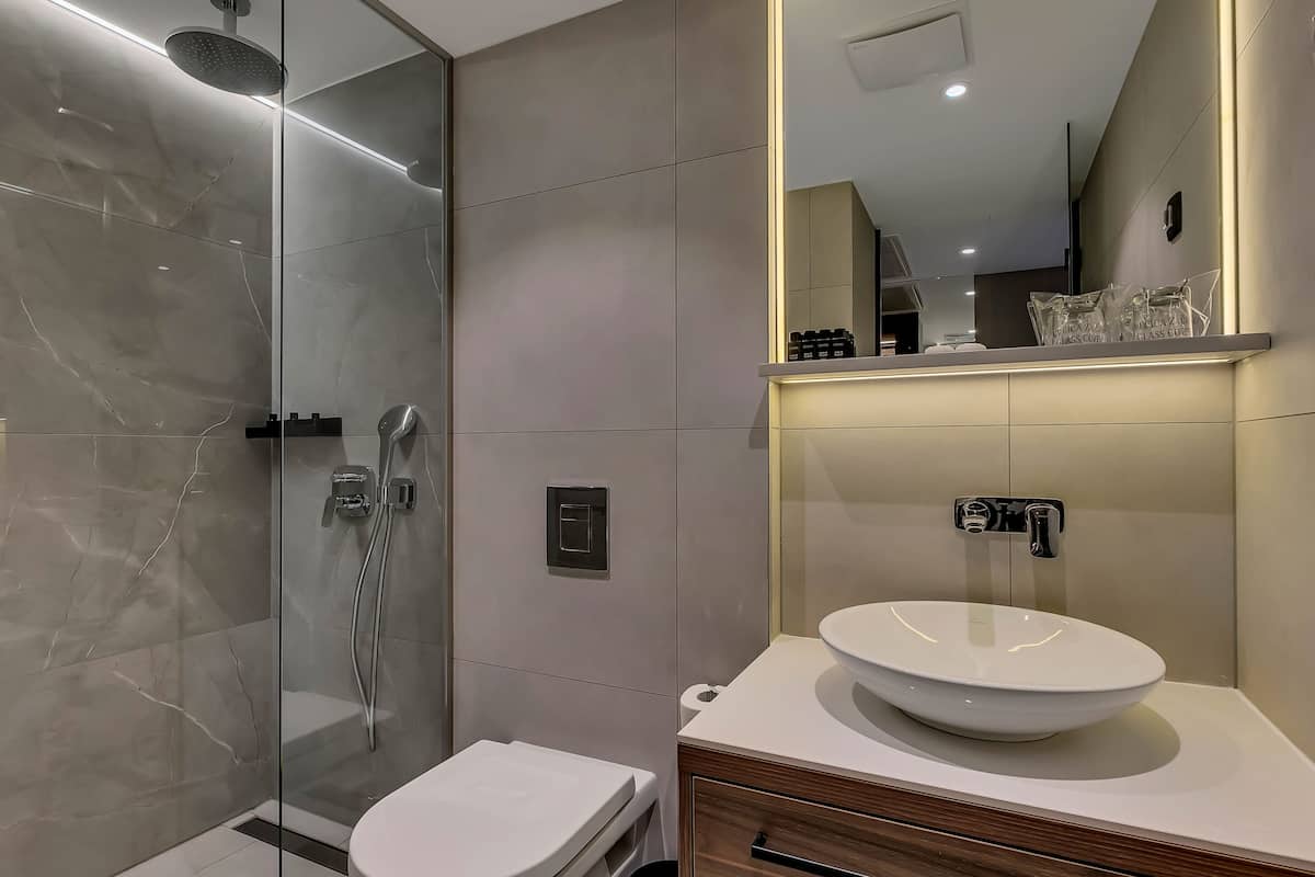 shower, free toiletries, hair dryer, bathrobes