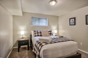 3 多间卧室、办公桌、熨斗/熨衣板、WiFi