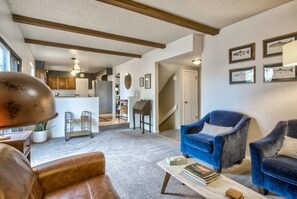 TV, DVD player, books, offices