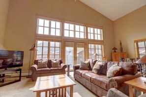 Condo, 3 Bedrooms | Living area - Largest Condo In Passage Point, Vaulted Ceilings, Huge Balcony - PP514 by Redawning (Copper Mountain)